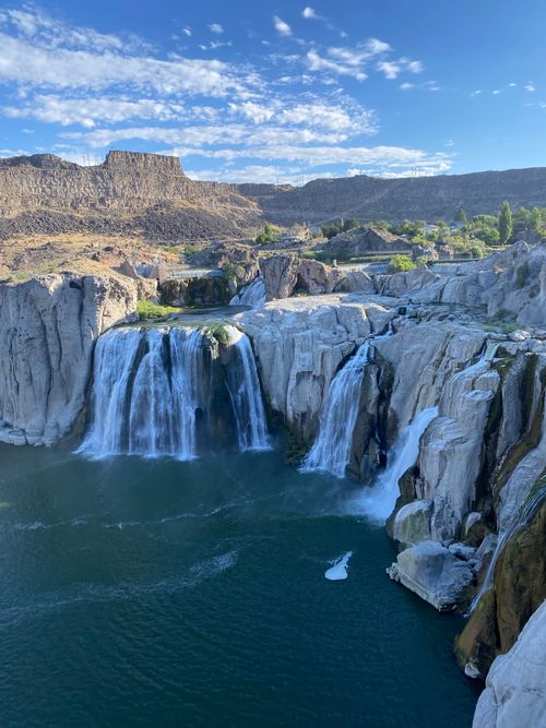 Free Experience the breathtaking Shoshone Falls in Twin Falls, Idaho with stunning cascading waterfalls. Stock Photo