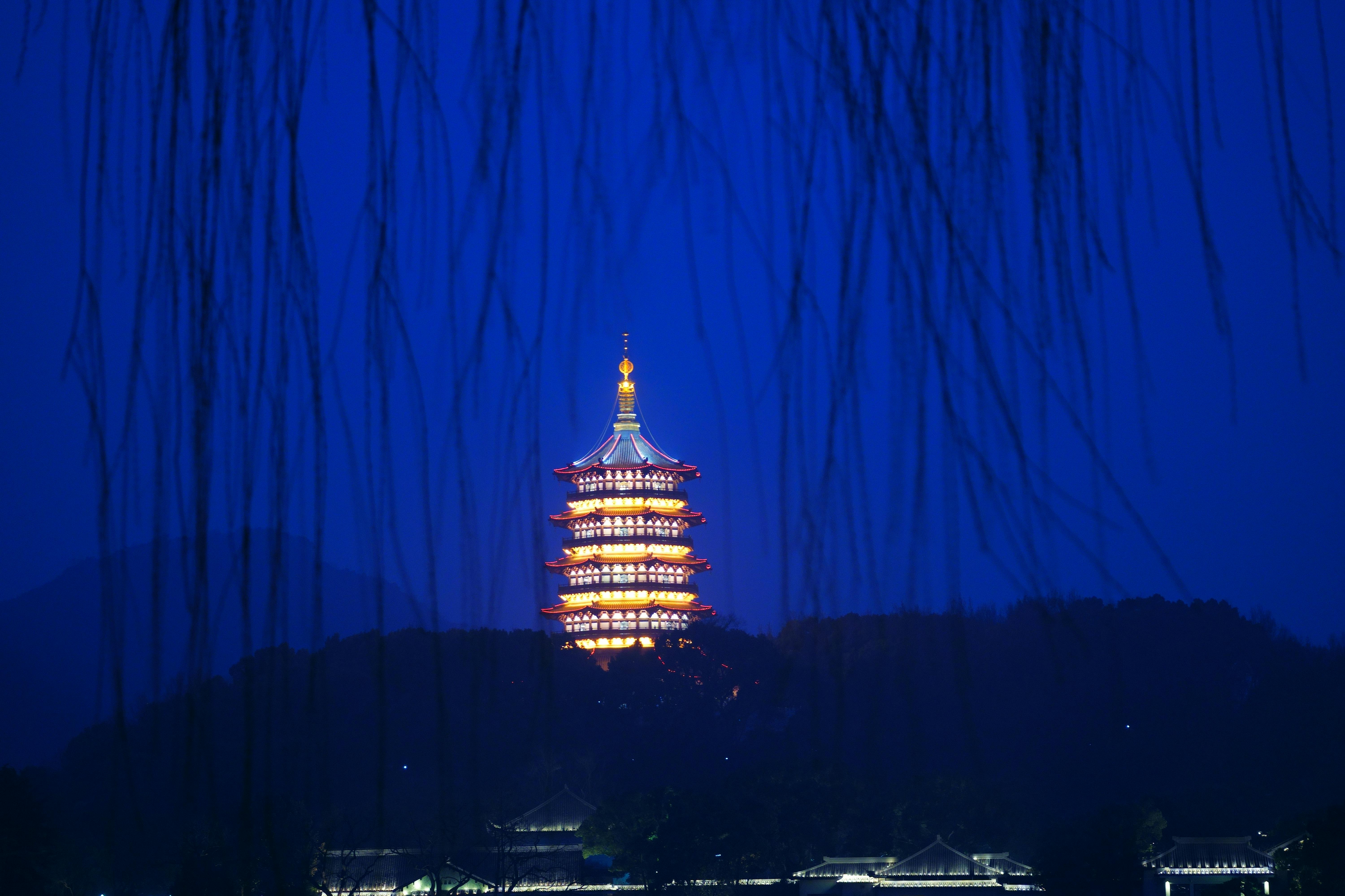 1,334 Hangzhou West Lake Pavilion Stock Photos - Free & Royalty-Free Stock  Photos from Dreamstime