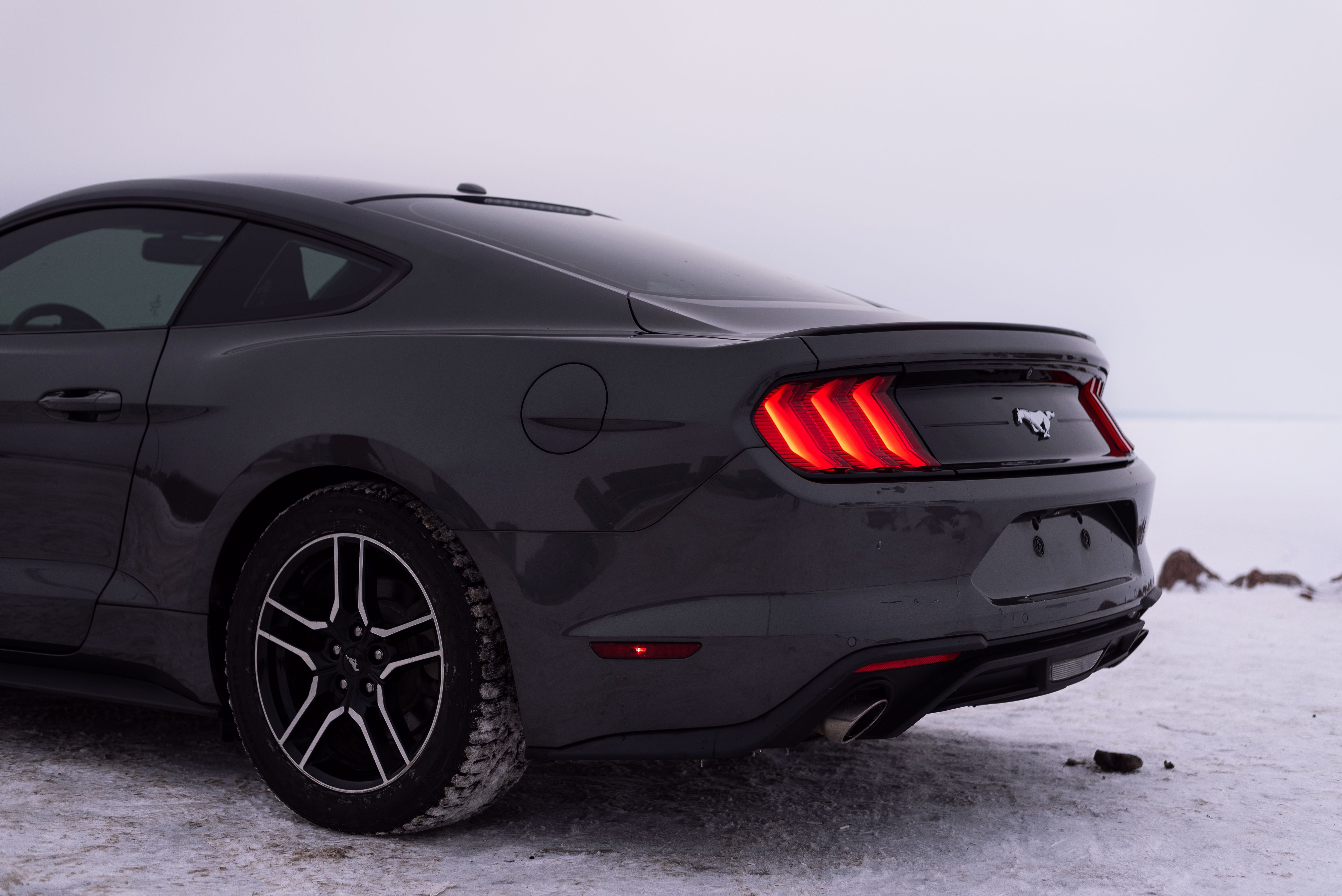 Car Parked in Snow · Free Stock Photo
