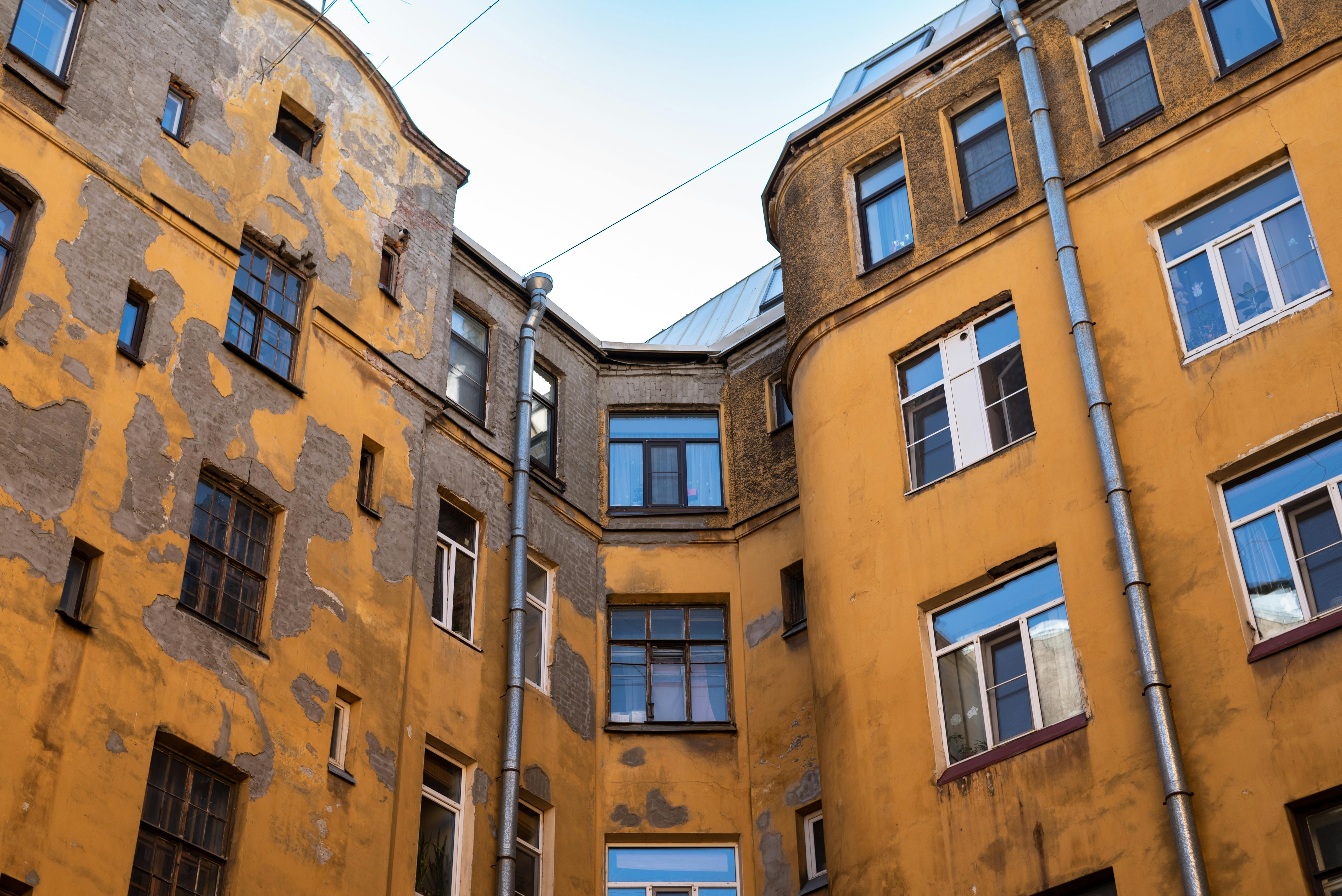 property management tenant screening — Photo by Vitali Adutskevich on Pexels