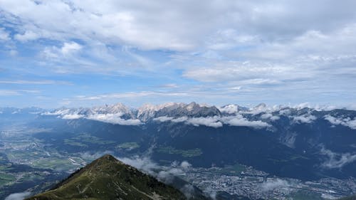 Kostenloses Stock Foto zu alpen, berggebiet, bewölkter himmel