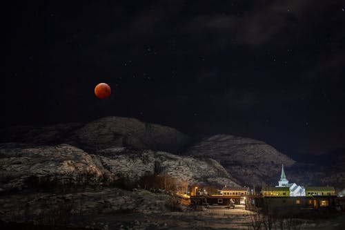 Gratis stockfoto met astronomie, avond, berg