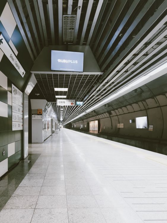 Subway Platform Design Subway Platform in Istanbul · Free Stock Photo