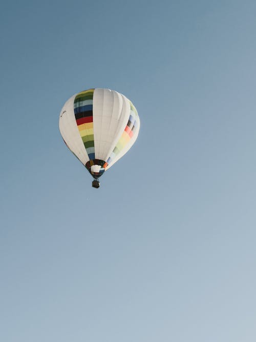 Foto profissional grátis de aventura, balão de ar quente, céu limpo