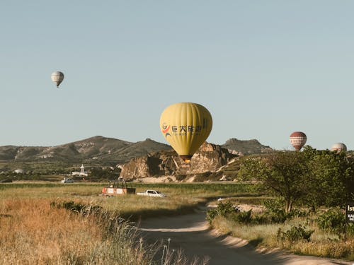 Darmowe zdjęcie z galerii z balony na gorące powietrze, krajobraz, latanie