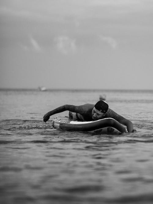 Foto profissional grátis de descanso, diversão, homem