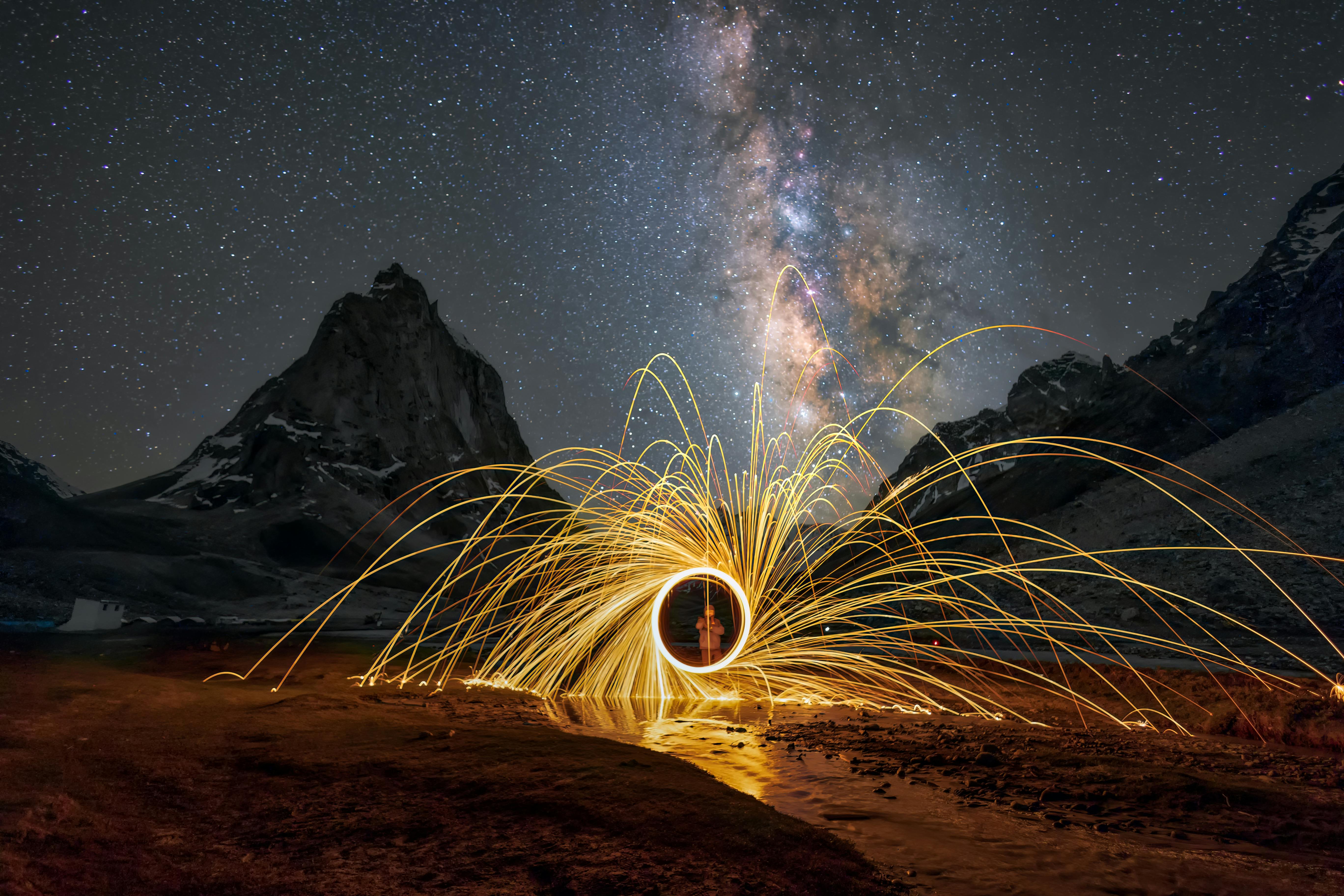 steel wool photography with milky way