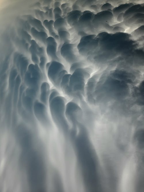 Δωρεάν στοκ φωτογραφιών με βαριά σύννεφα, θάλασσα από σύννεφα, σύννεφα καταιγίδας