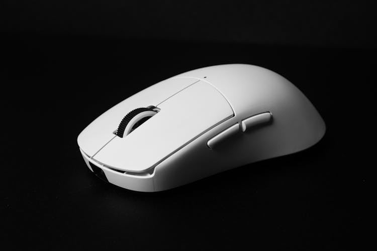 White Computer Mouse