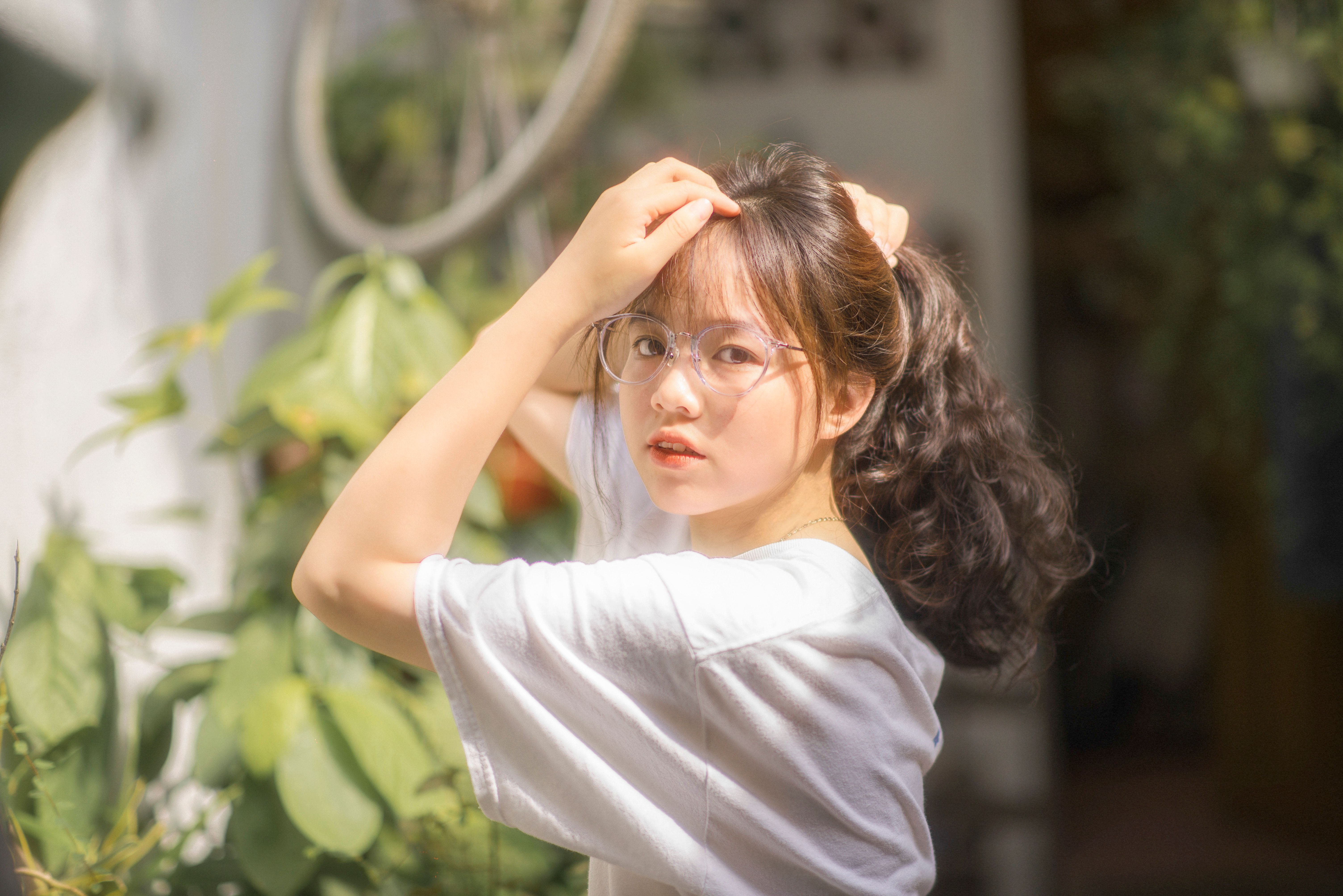 여름에 머리 감아도 저녁에 두피에서 냄새 나는 이유 두피 냄새, 언제 전문가의 도움을 받아야 할까?