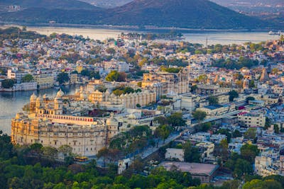 Udaipur City view with Udaipur to mount abu oneway taxi service 