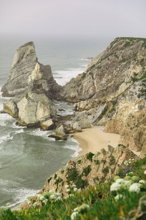 atlantik okyanusu, cabo da roca, dalgalar içeren Ücretsiz stok fotoğraf