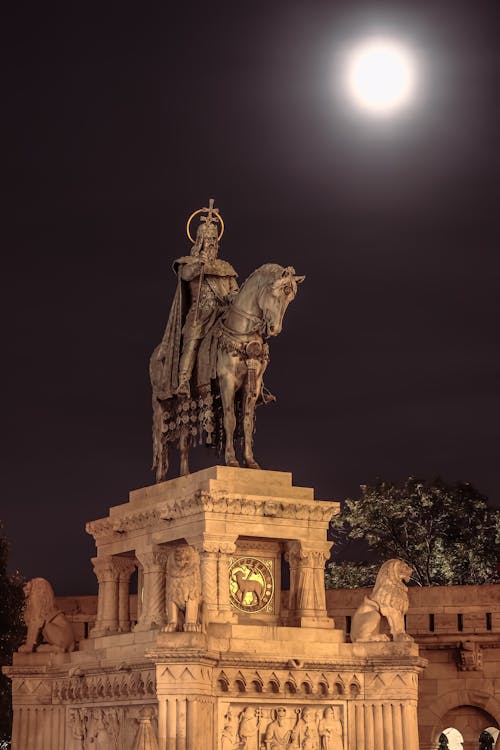 Statue at Fishermen Bastion in Budapest at Night