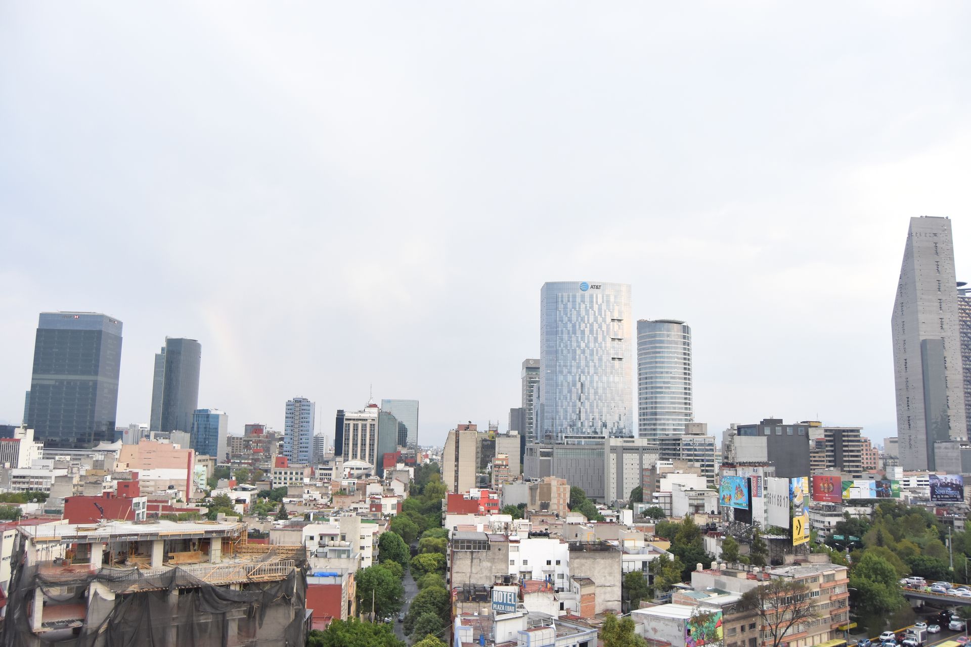 El peso mexicano repunta tras datos récord de remesas