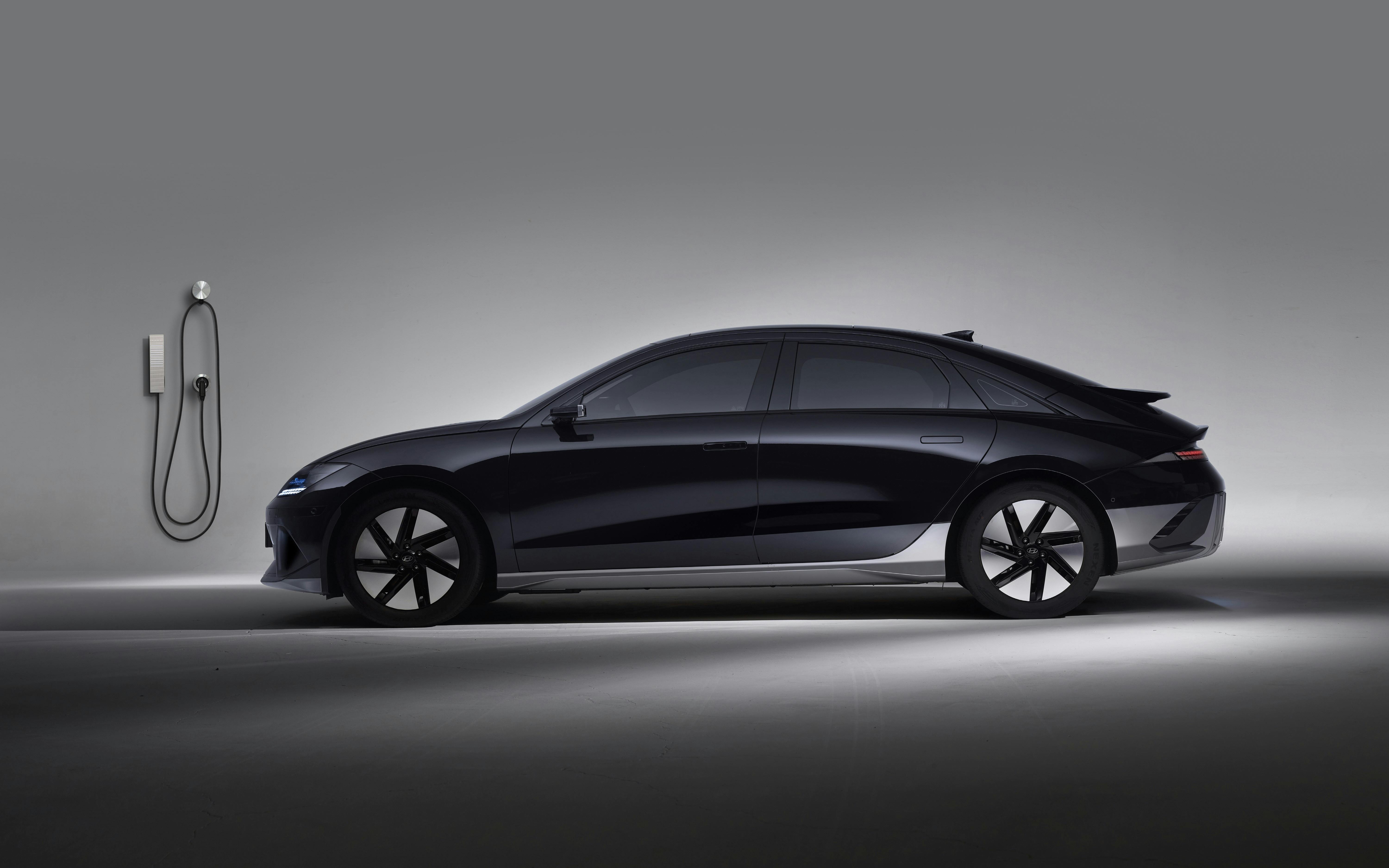 Electric Vechicle black