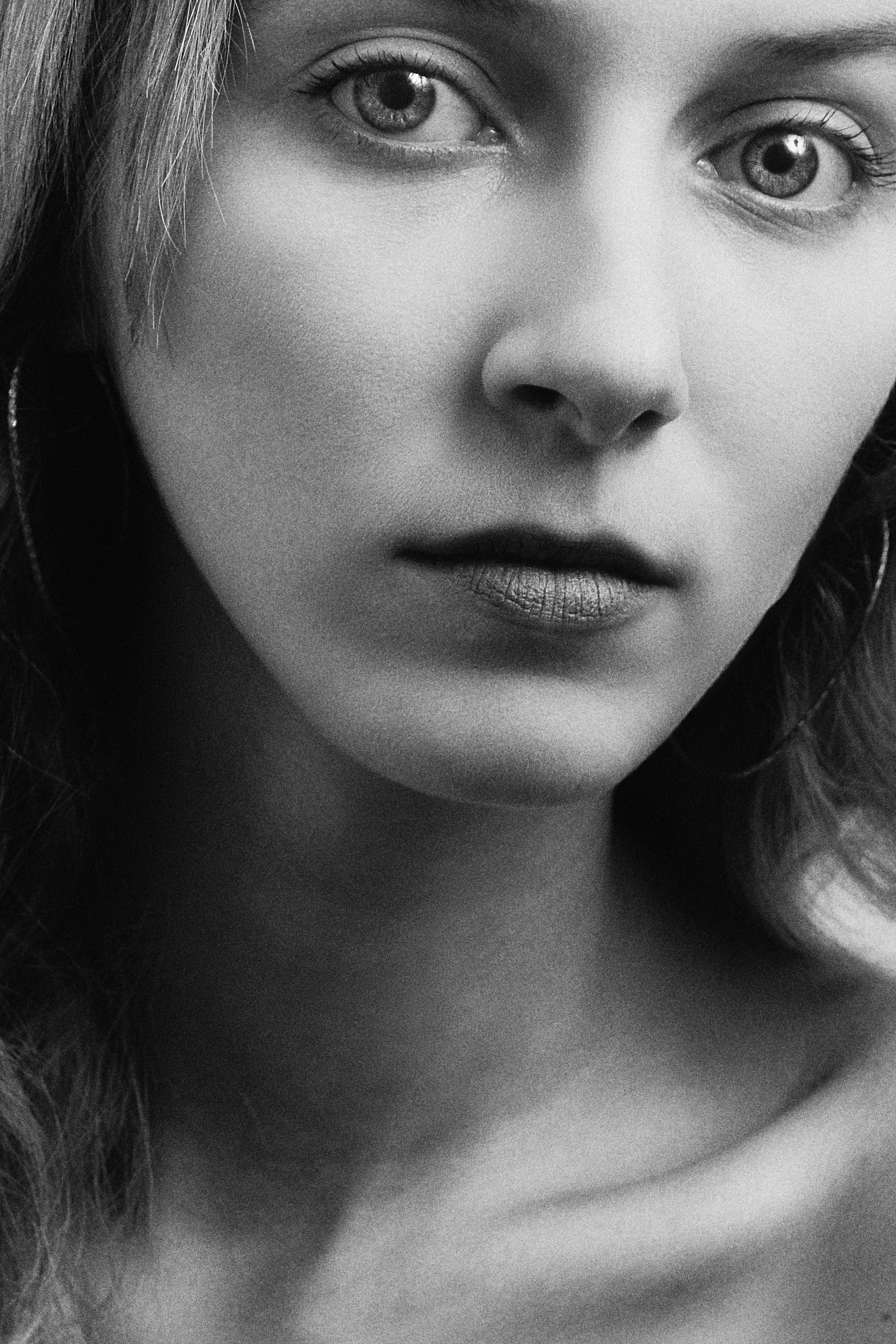 Portrait of Woman in Black and White · Free Stock Photo