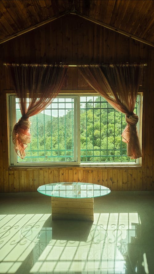 Darmowe zdjęcie z galerii z okna, okno, pionowy strzał