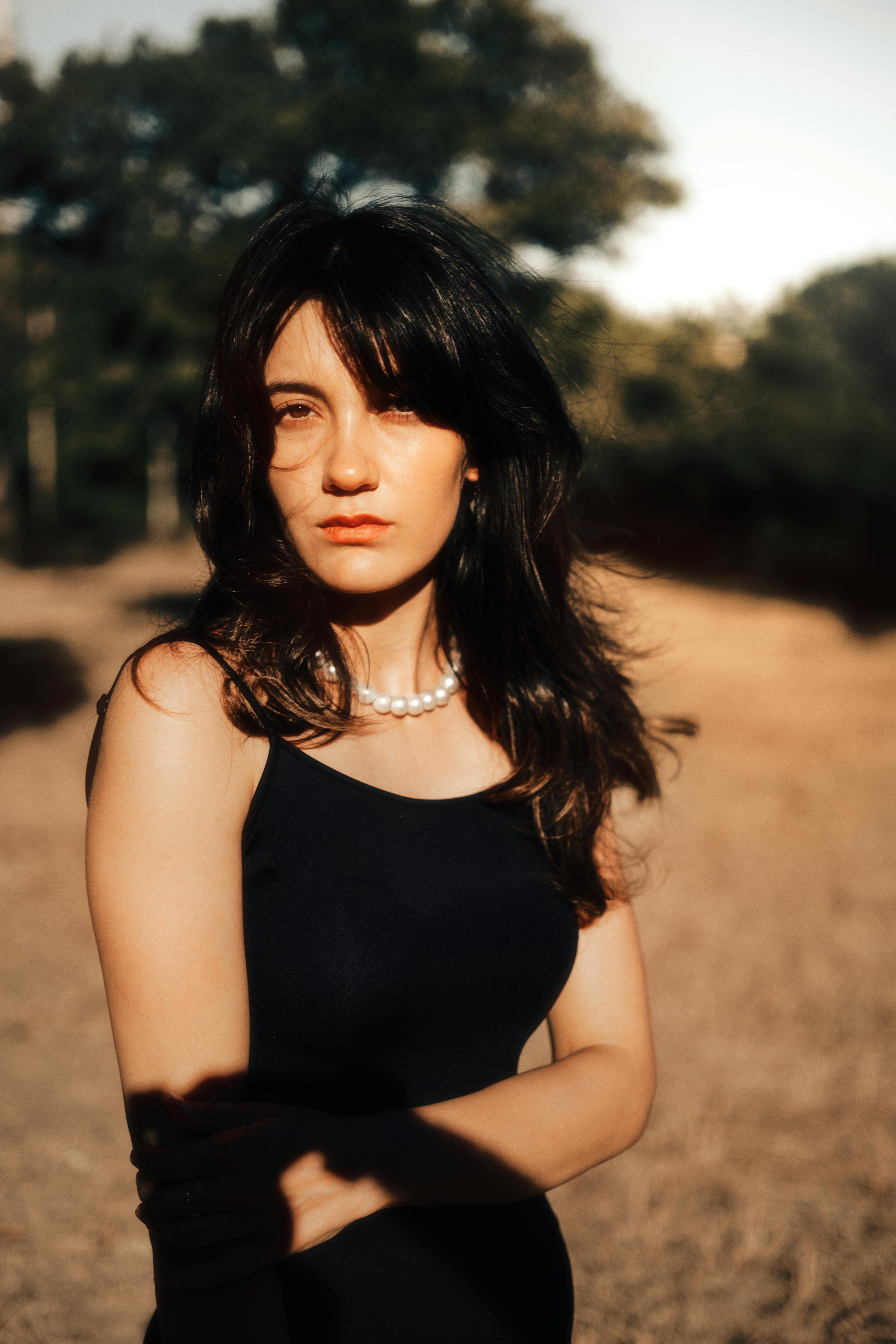 Gratis stockfoto met avond licht, beschouwend, bruin haar Stockfoto