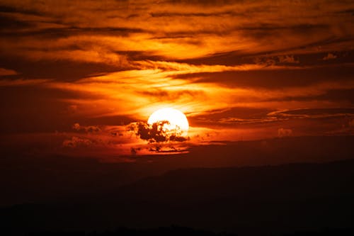 Foto profissional grátis de céu crepuscular, céu do sol, céu vermelho