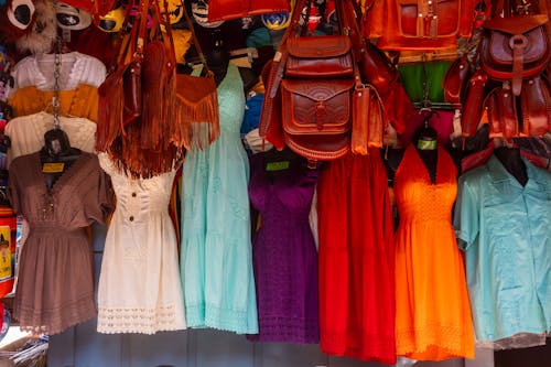 Gratis arkivbilde med basar, fargerik, kjoler