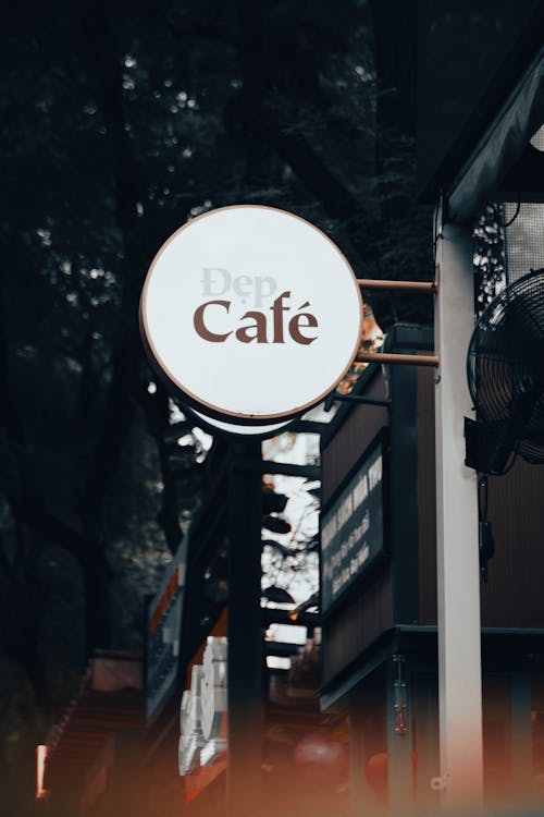 Cafe Logo in Town