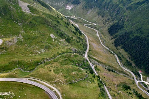 Roads in Mountains
