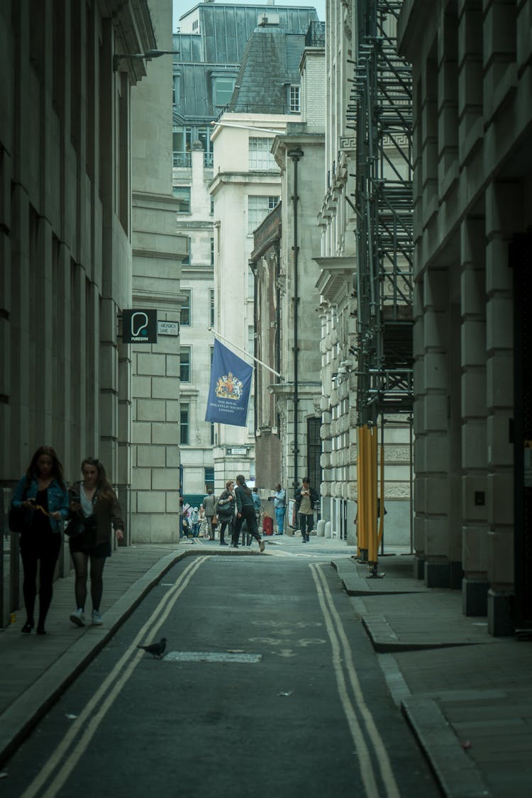 Narrow Street Of London