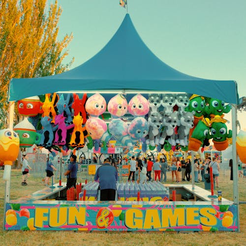 Gratis stockfoto met aantrekking, attractiepark, ballonnen