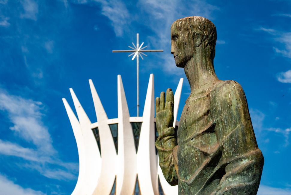 Internet fibra em Brasília: melhores bairros e comparação