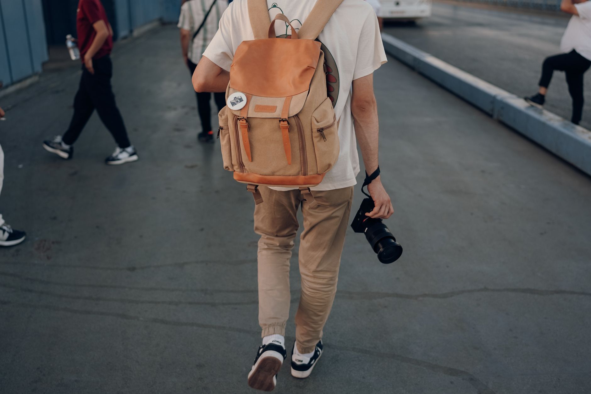 Cara Melindungi Barang Berharga Saat Traveling Solo