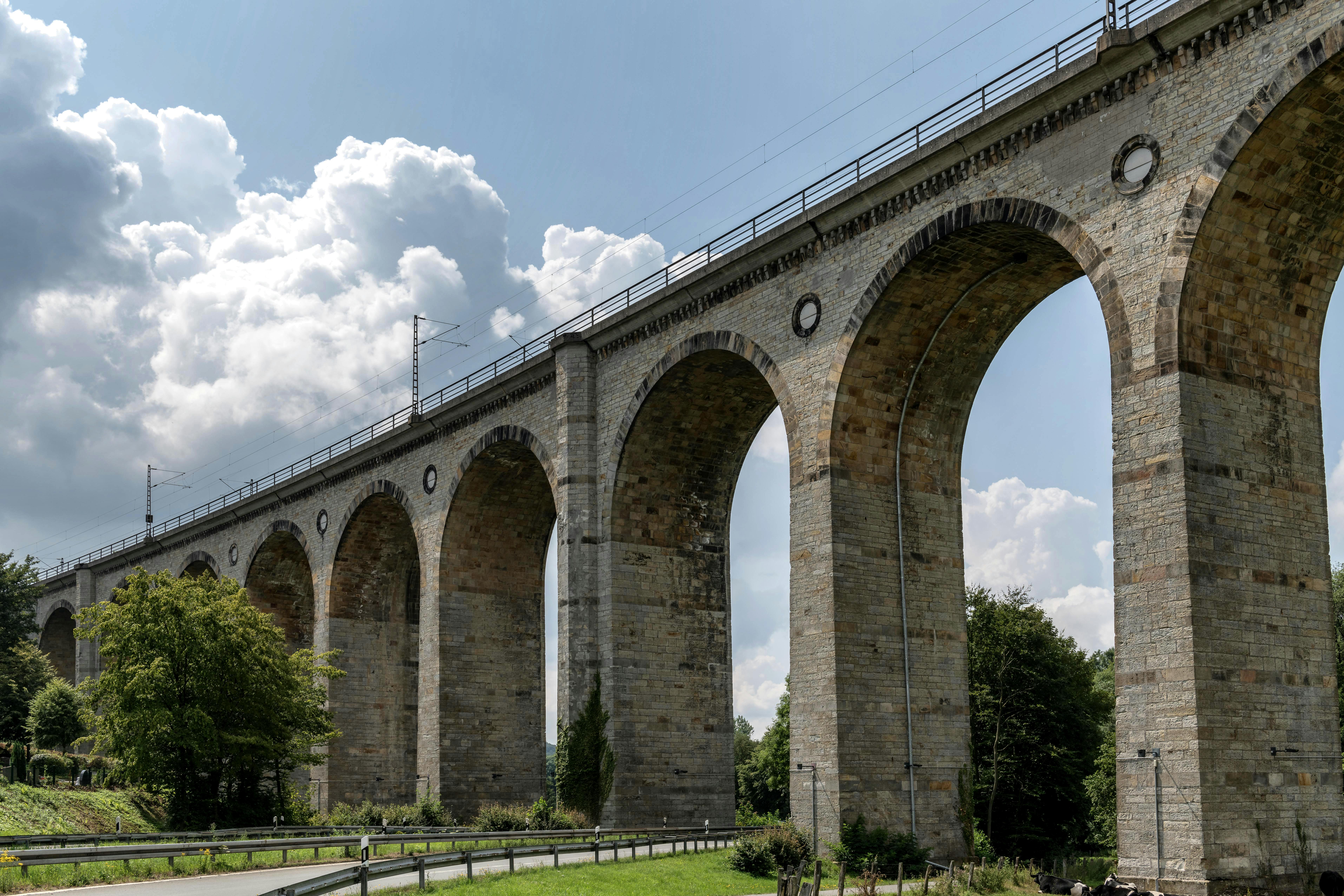 Western Hills Viaduct closed multiple days for maintenance repairs - FOX19 — Photo by Wolfgang Weiser on Pexels