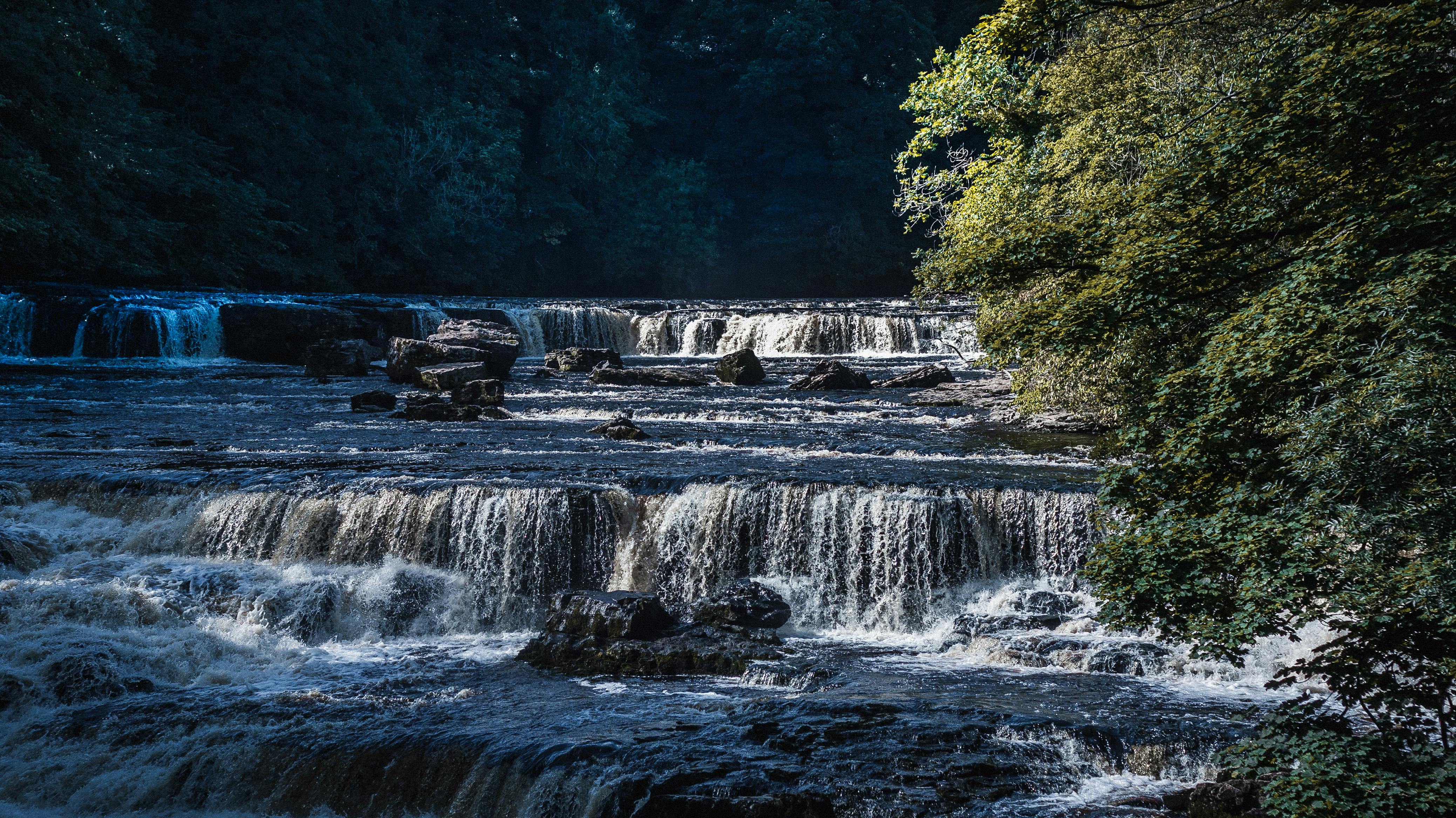 82.105+ Fotos y Imágenes de Cascada del parque inglés Gratis · Banco de