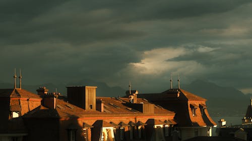 城鎮, 多雲的, 屋頂 的 免费素材图片