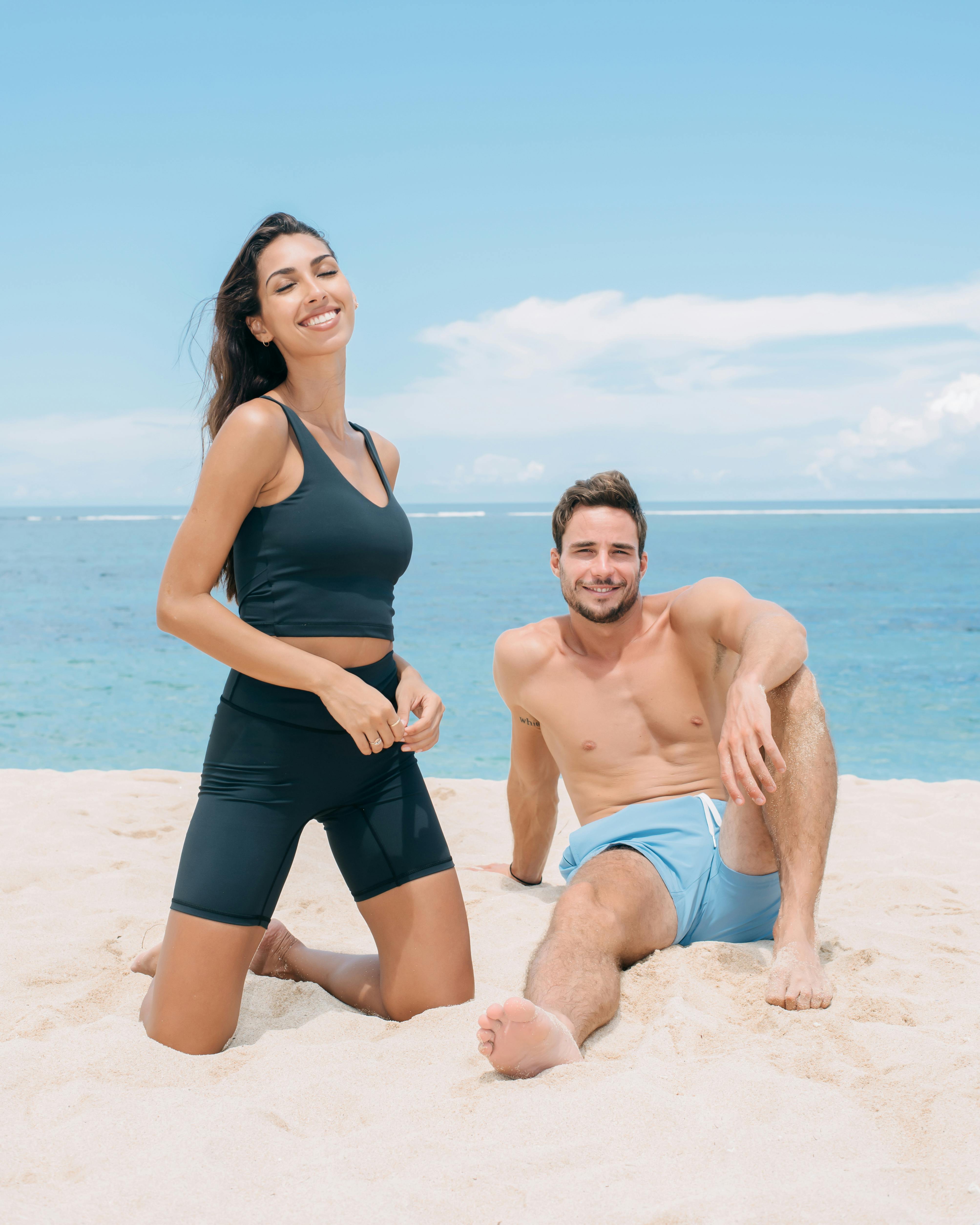 Free stock photo of ab workout, at the beach, athleisure clothing Stock Photo