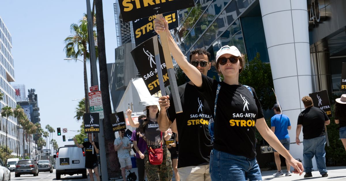 The 10 most decisive strikes that transformed national labor policies The 10 most decisive strikes that transformed national labor policies