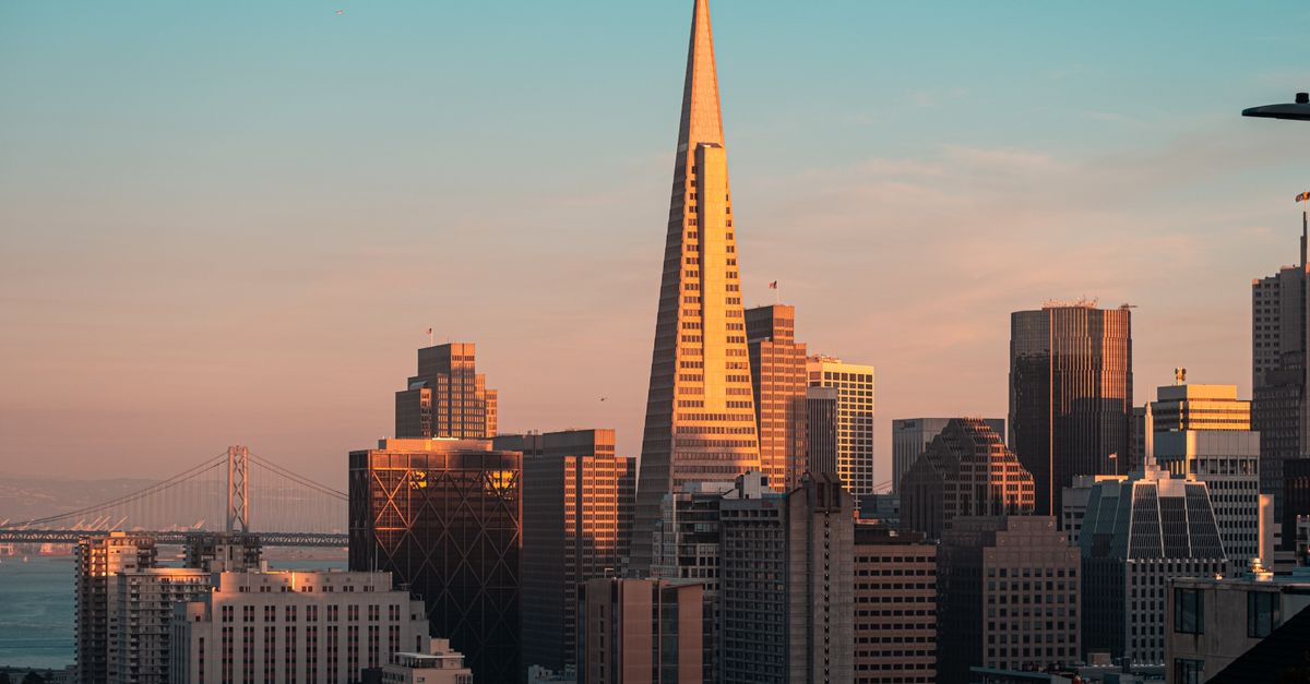 Captured at sunset, the Transamerica Pyramid defines San Francisco's iconic skyline.