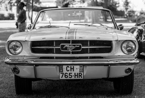 Retro Ford Mustang