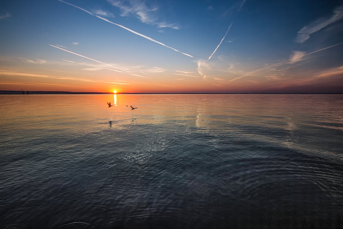 Sea And Sky Horizon Photo Free Stock Photo sea-and-sky-horizon-photo-free-stock-photo