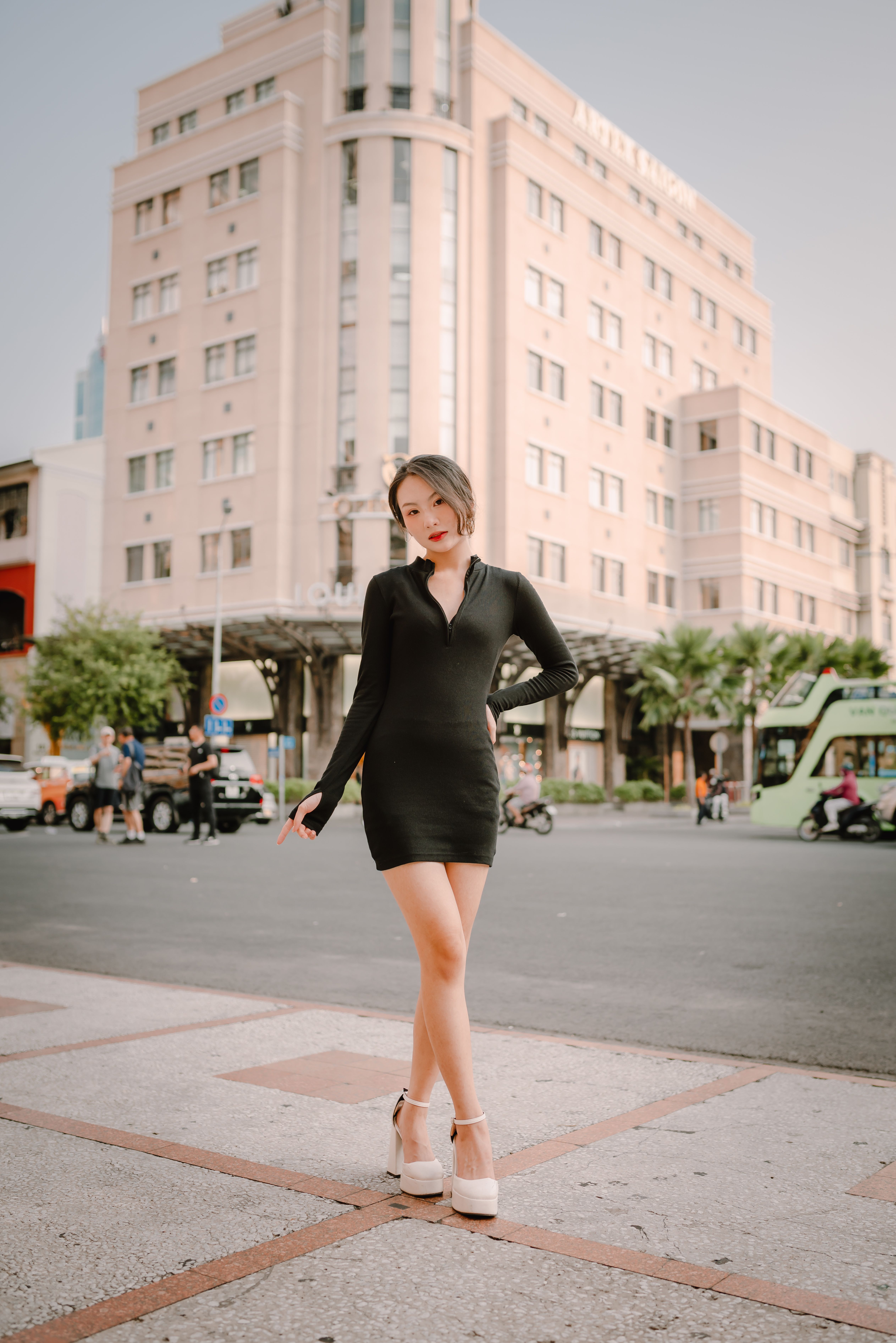 Aritzia Babaton Dixon Pant Review outfit and styling reference