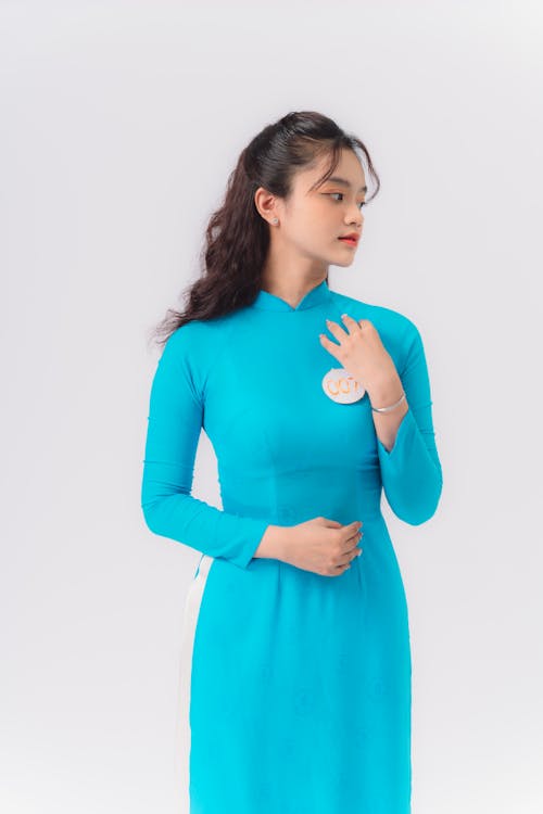Gratis lagerfoto af asiatisk kvinde, blå kjole, elegance