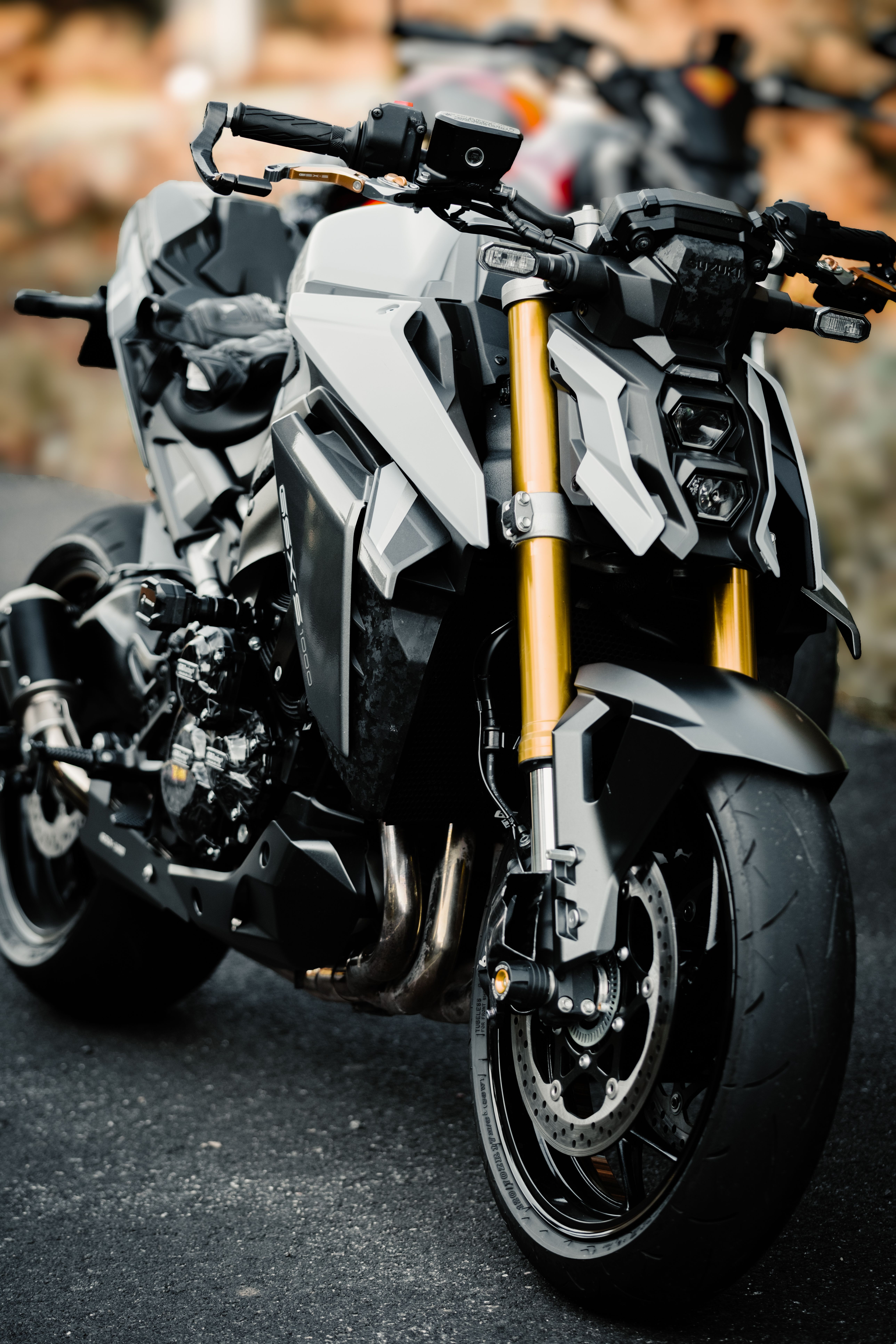 QJMotor SRK 700: opinión técnica sobre la naked que apunta a la MT-07