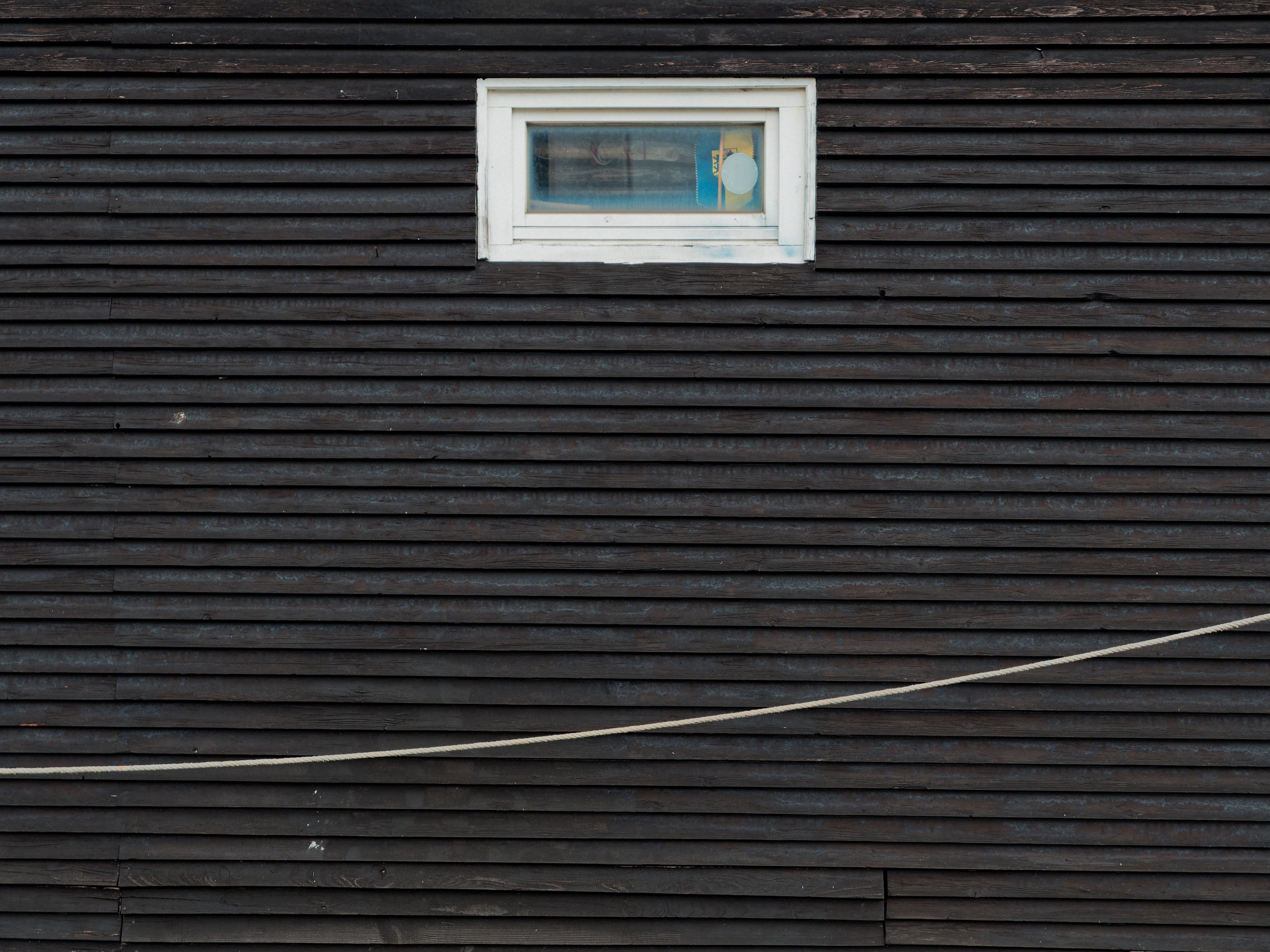 Painters and Decorators in Temple — quality trade paint going on in two coats