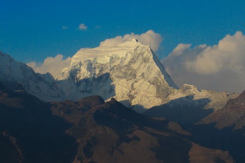 Kostenloses Stock Foto zu berge, blauer himmel, felsig