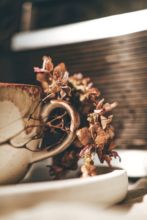 Flower over Cup Handle