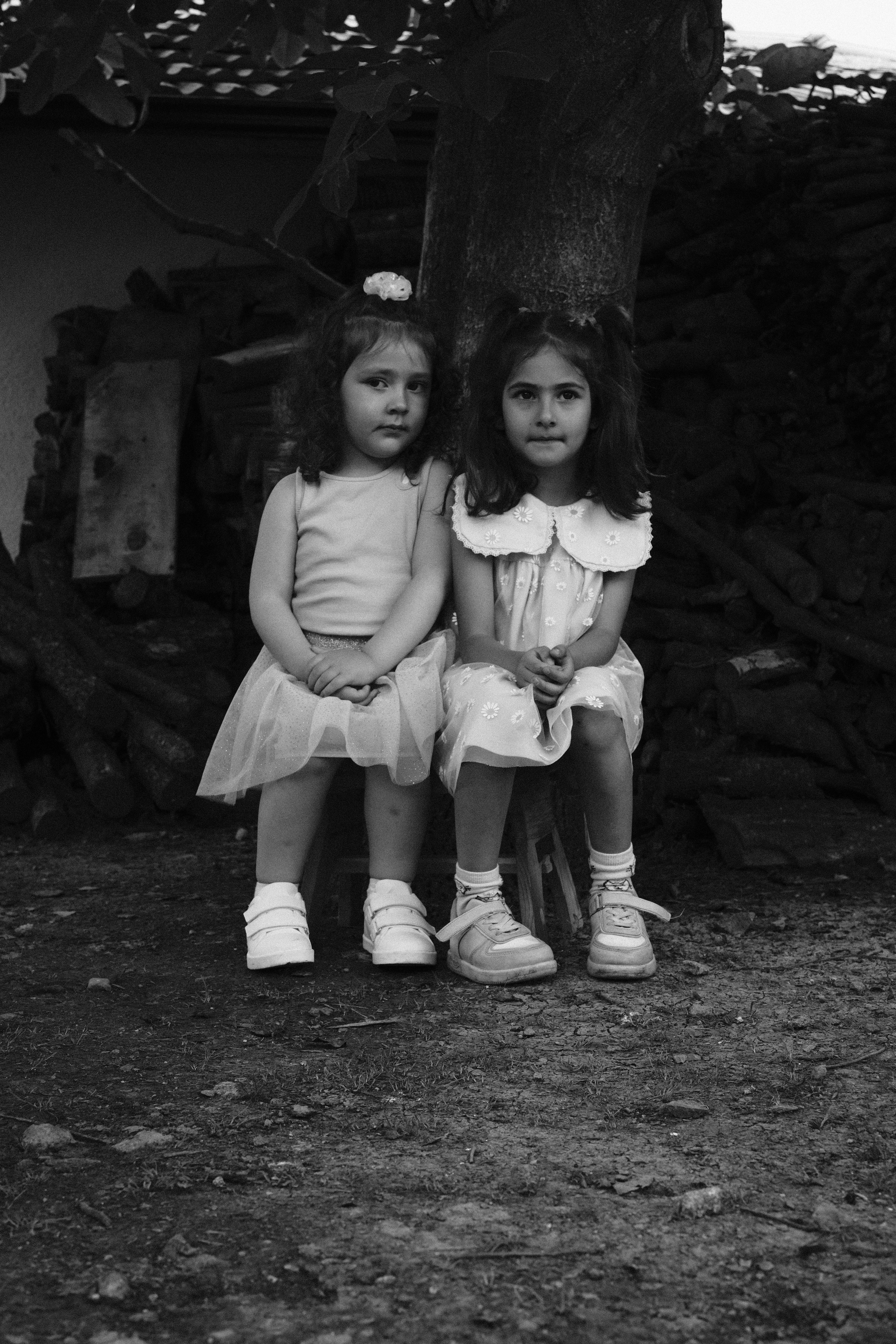 Little Girls In White Dresses Photos, Download The BEST Free Little