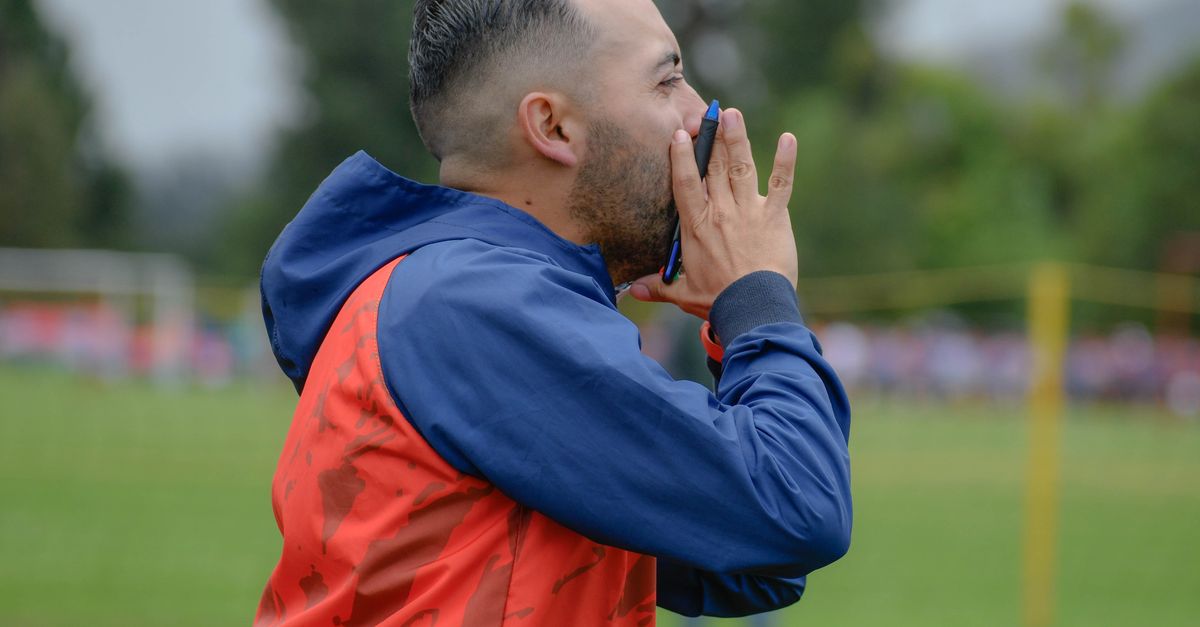 Coaching Shouting Shouting Coach on Training · Free Stock Photo