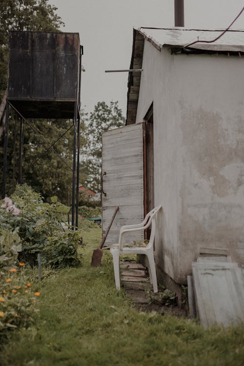 Бесплатное стоковое фото с вертикальный выстрел, деревенский, дом