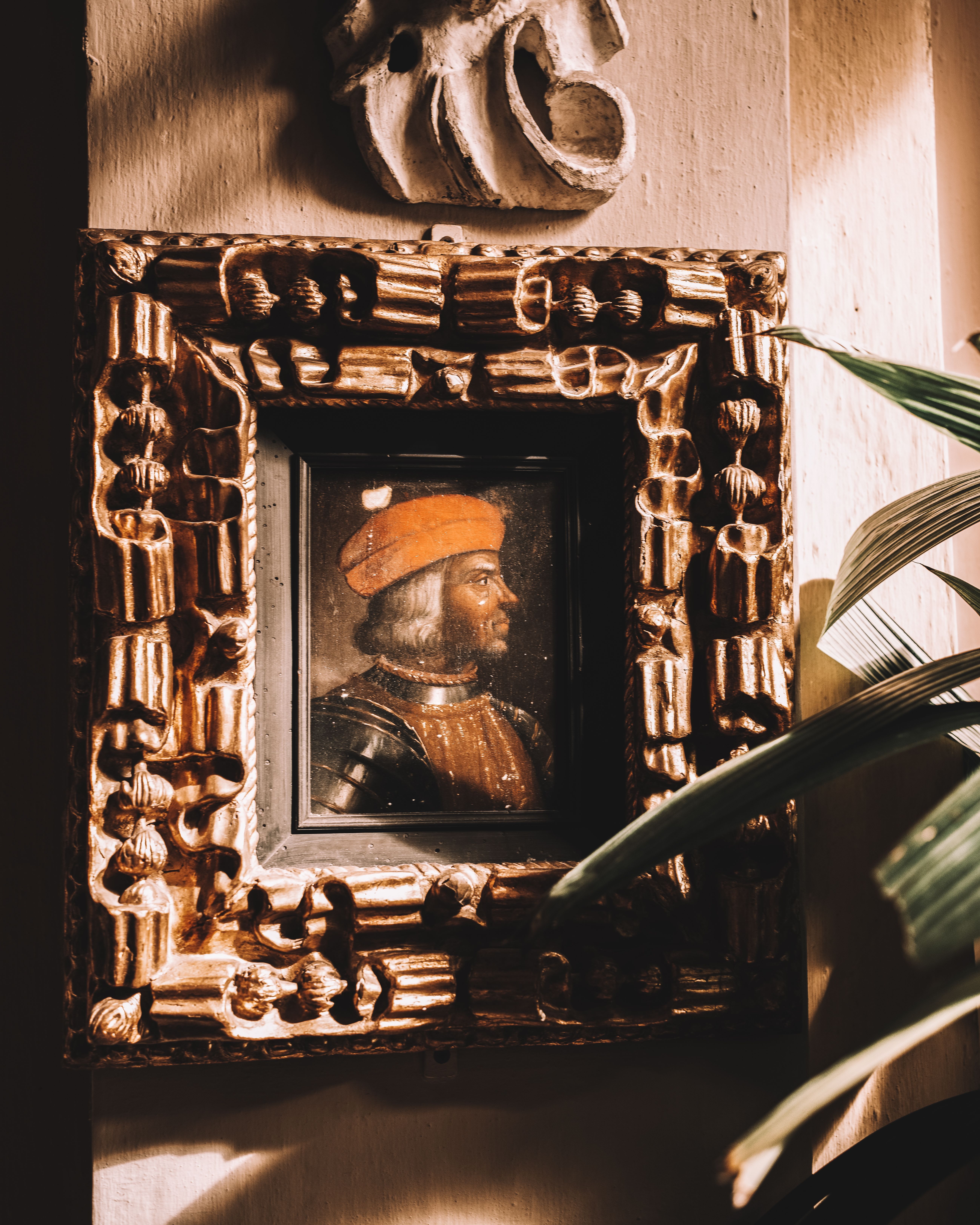 Antique Portrait in a Picture Frame · Free Stock Photo