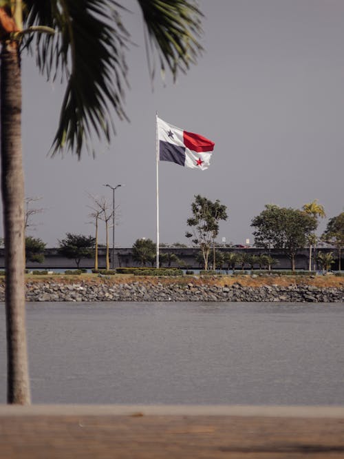 Flag of Panama behind River