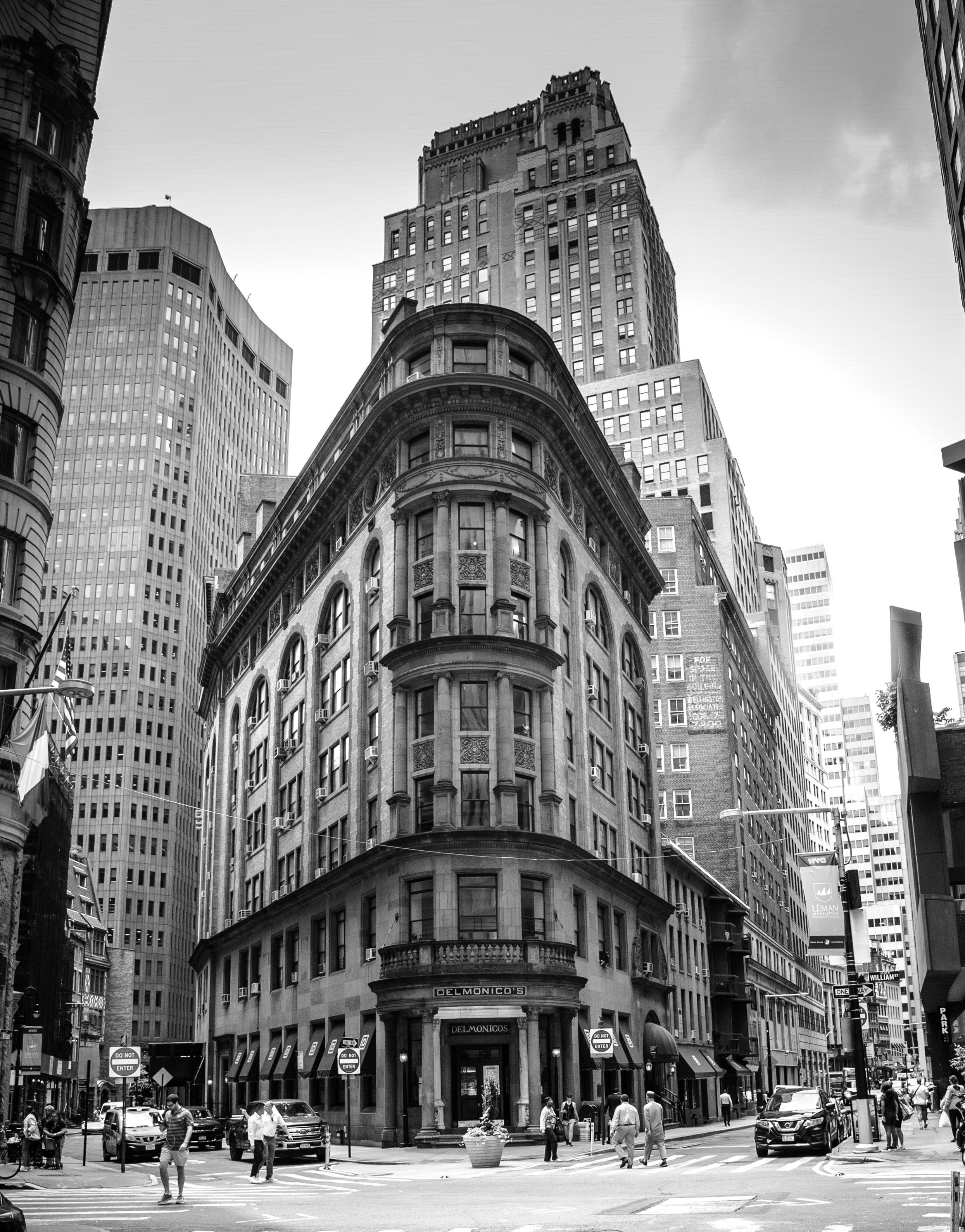 Black and White Shot of a New York City Street · Free Stock Photo